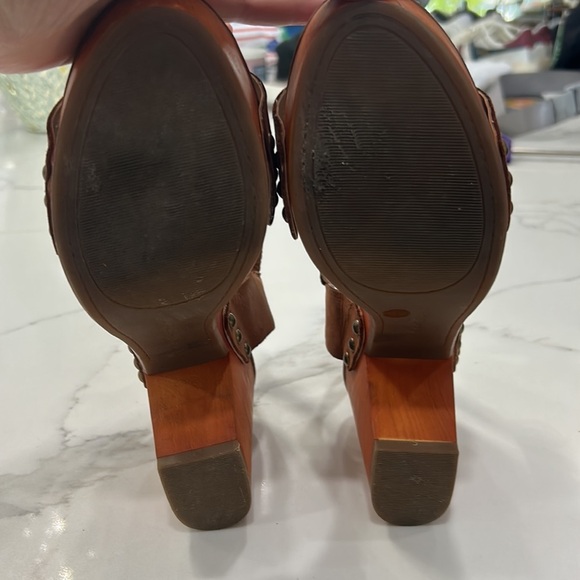 Lucky Brand Brown Platform Heels. Size 9M - Picture 8 of 11